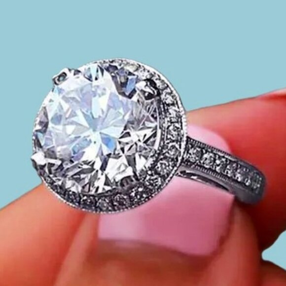 Silver Moissanite Engagement Wedding Promise Ring Size 8 NWOT